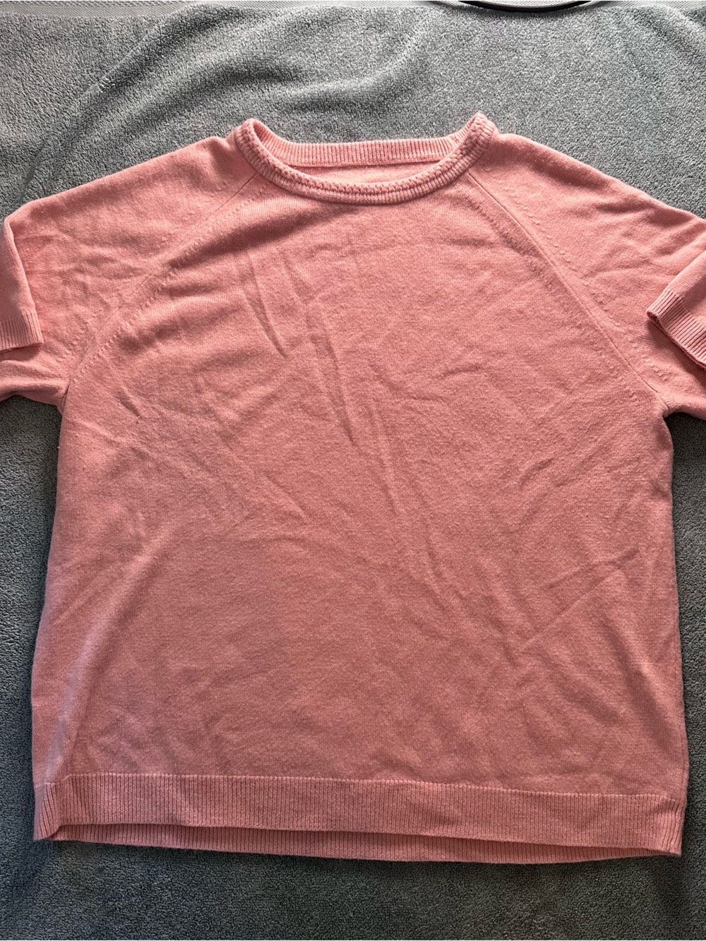 Soft Pink Crewneck Sweater: No tag, measurements in description